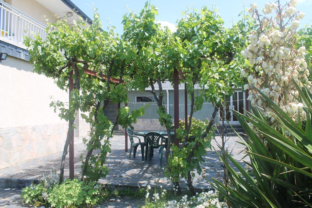 Pension Riego De Ambros Εξωτερικό φωτογραφία